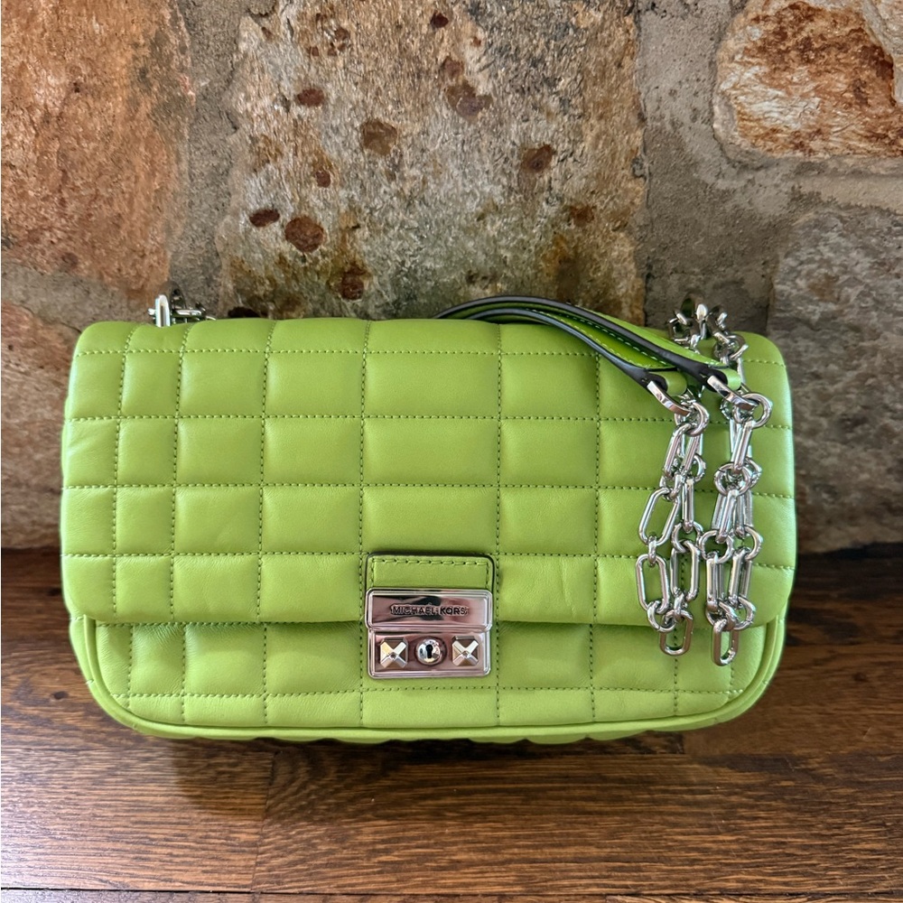 Michael Kors Tribeca Large Quilted Leather Green Shoulder Bag & Crossbody - Picture 7 of 11